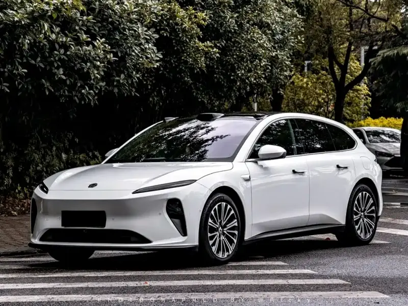 NIO ET5T