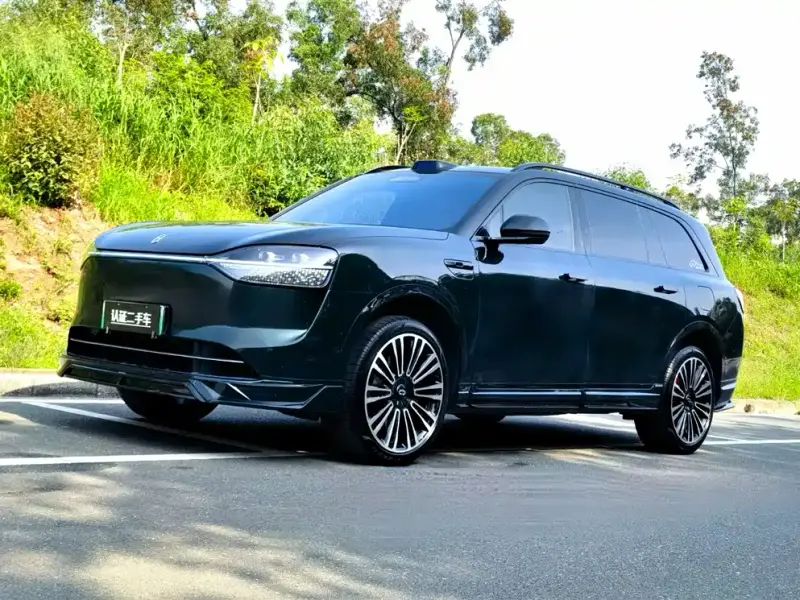AITO M9