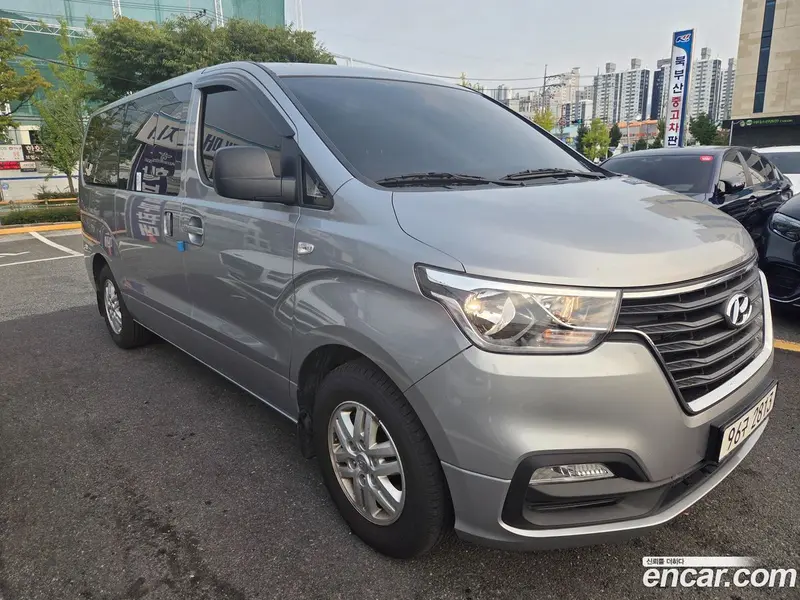 Hyundai H-1