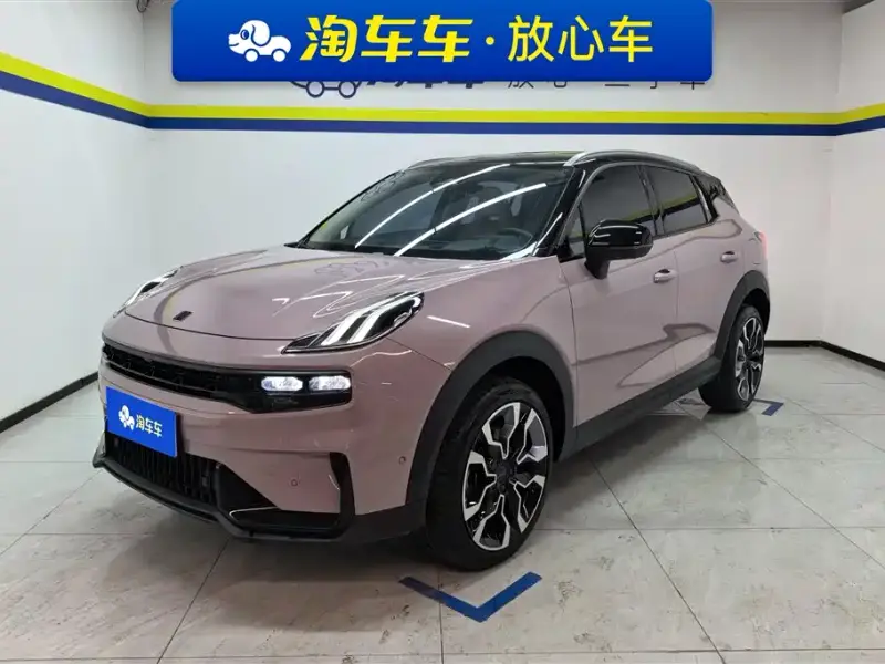 Lynk & Co 06