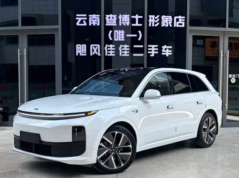 Li Auto L6