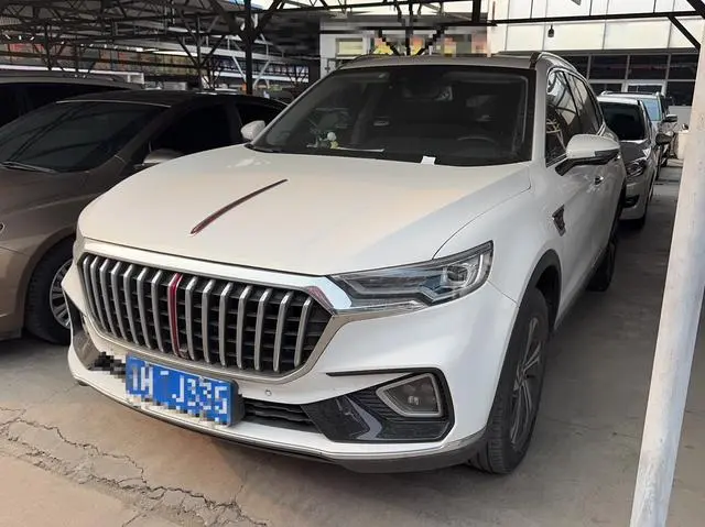 Hongqi HS5