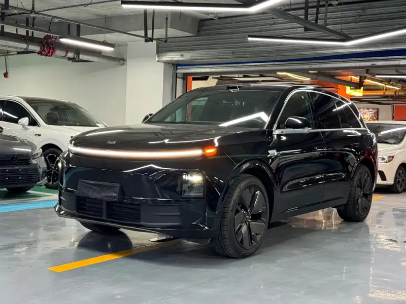 Li Auto L6