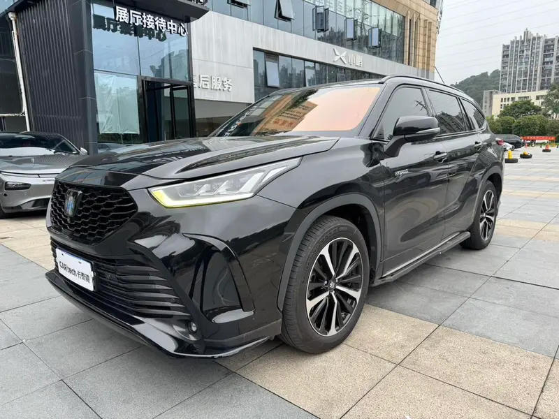 Toyota Crown Kluger