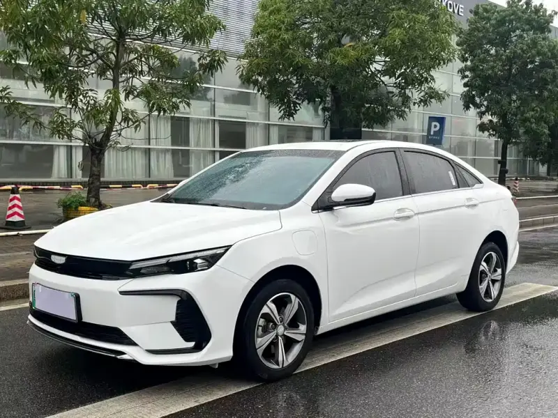 Geely L HiP