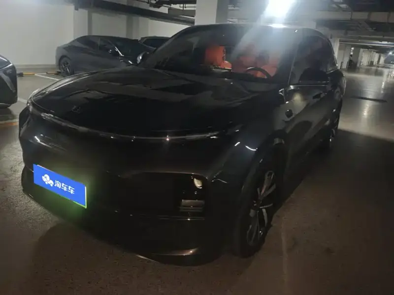 Li Auto L8