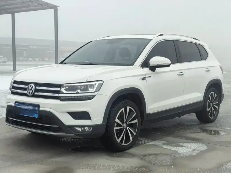 Volkswagen Tharu