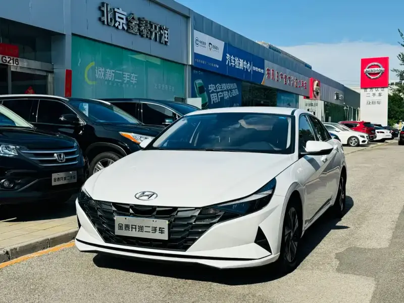 Hyundai Elantra