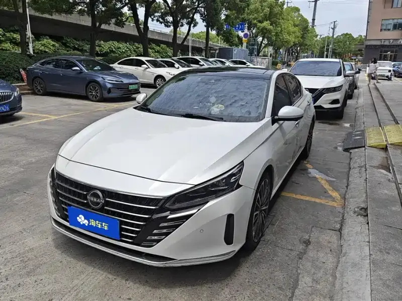 Nissan Teana