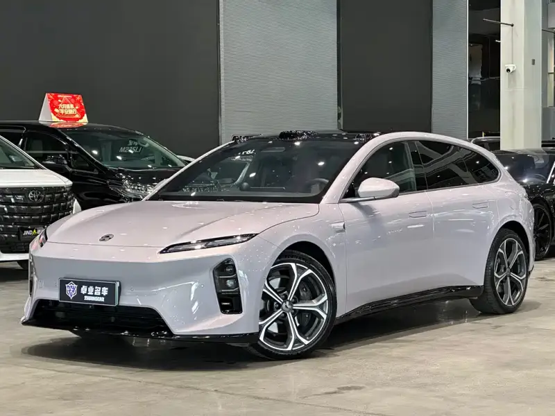NIO ET5T