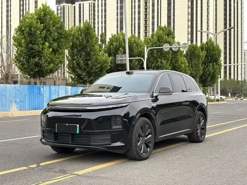 Li Auto L6