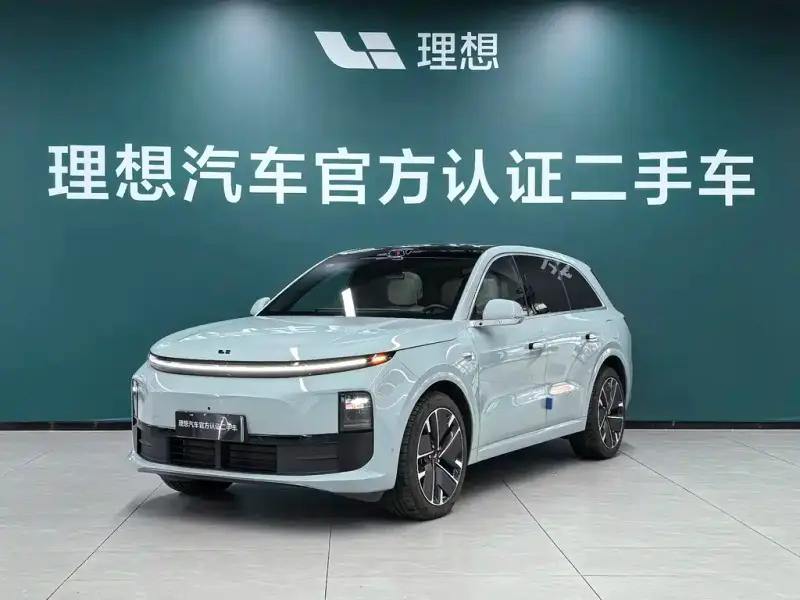 Li Auto L6