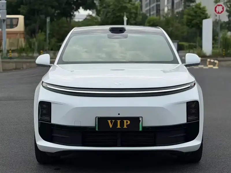 Li Auto L6