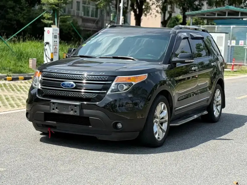 Ford Explorer (Import)