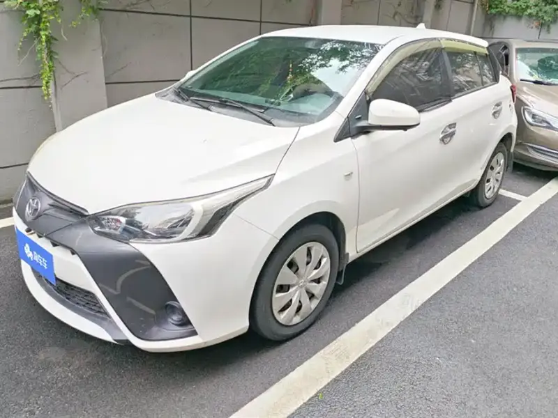 Toyota Yaris L