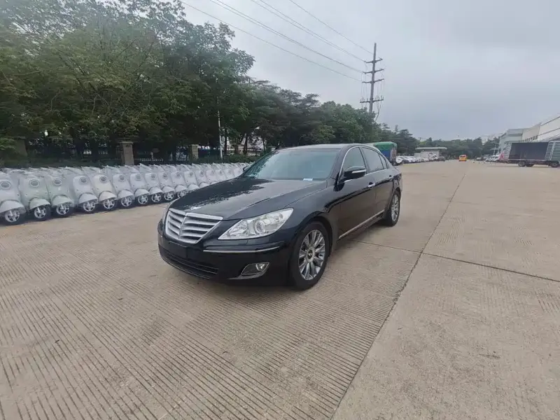 Hyundai Genesis