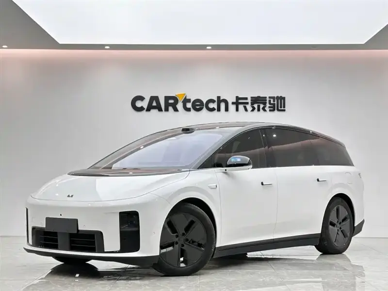 Li Auto i8