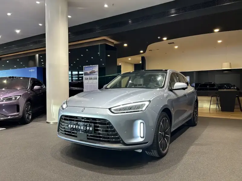 AITO M5