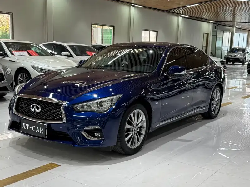 Infiniti Q50L