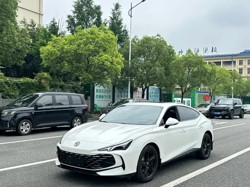 MG MG7
