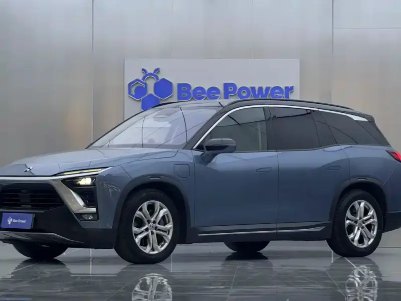 NIO ES8