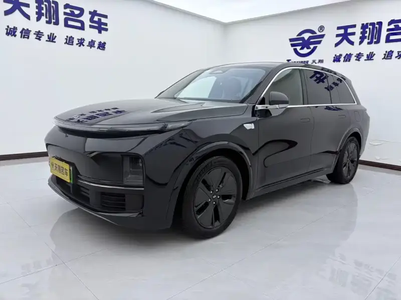 Li Auto L8