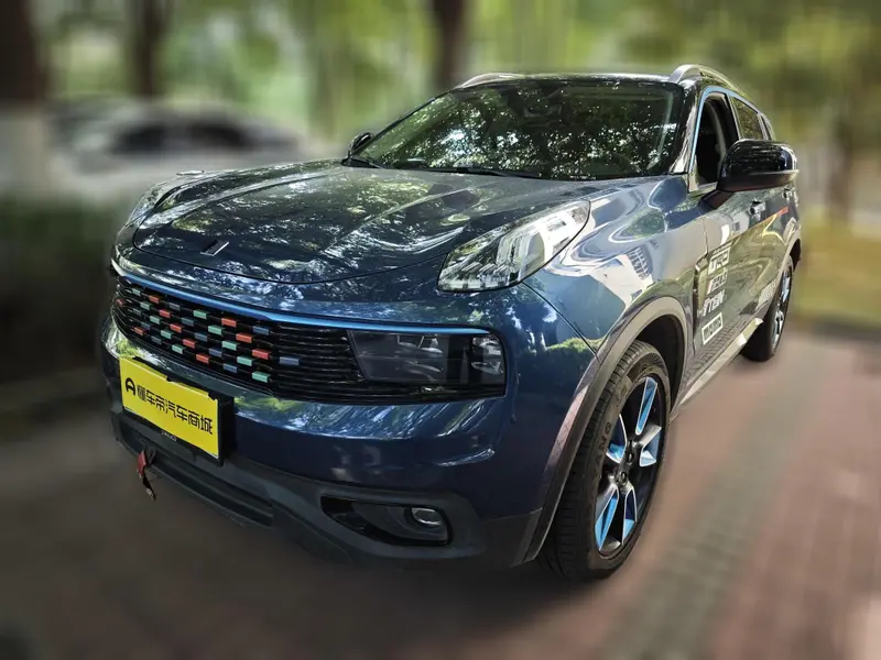 Lynk & Co 01