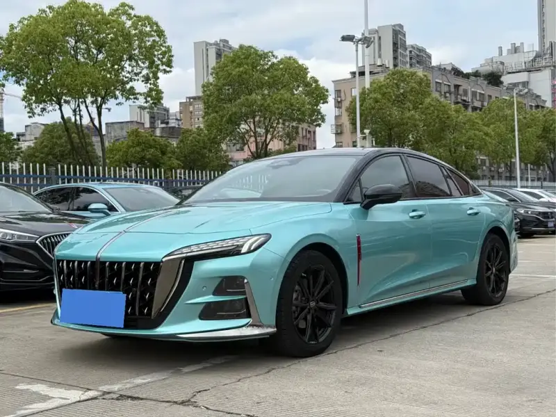 Hongqi H6