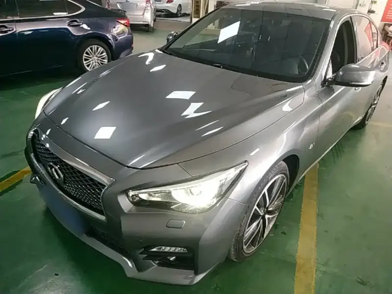 Infiniti Q50L