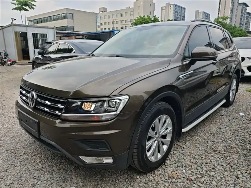 Volkswagen Tiguan L