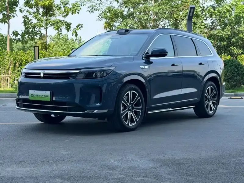AITO M7