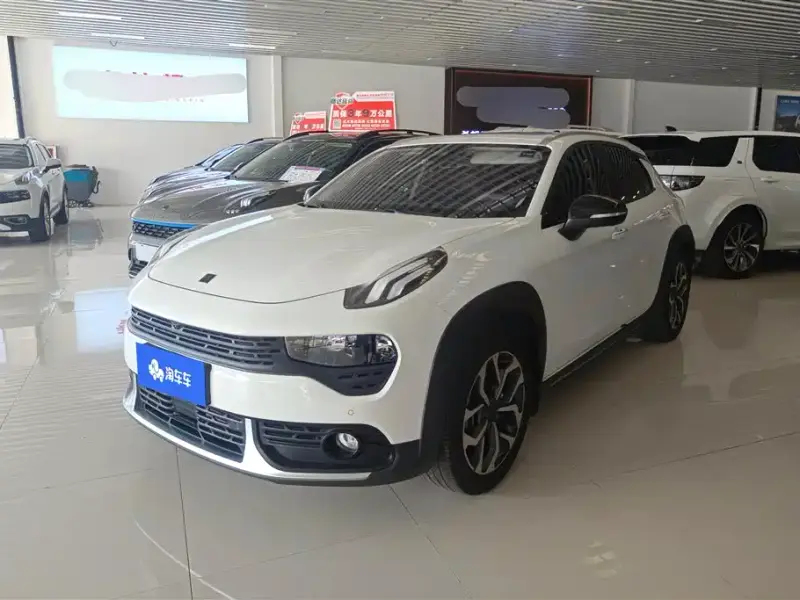 Lynk & Co 02