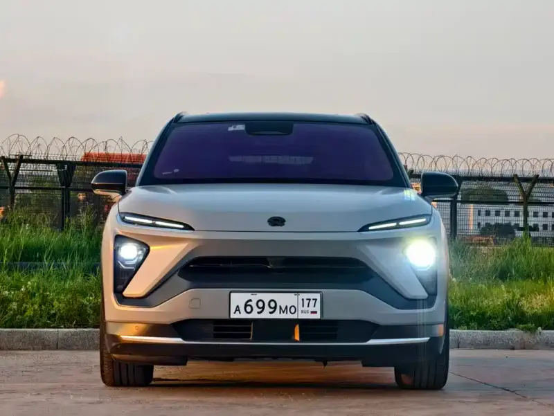 NIO ES6