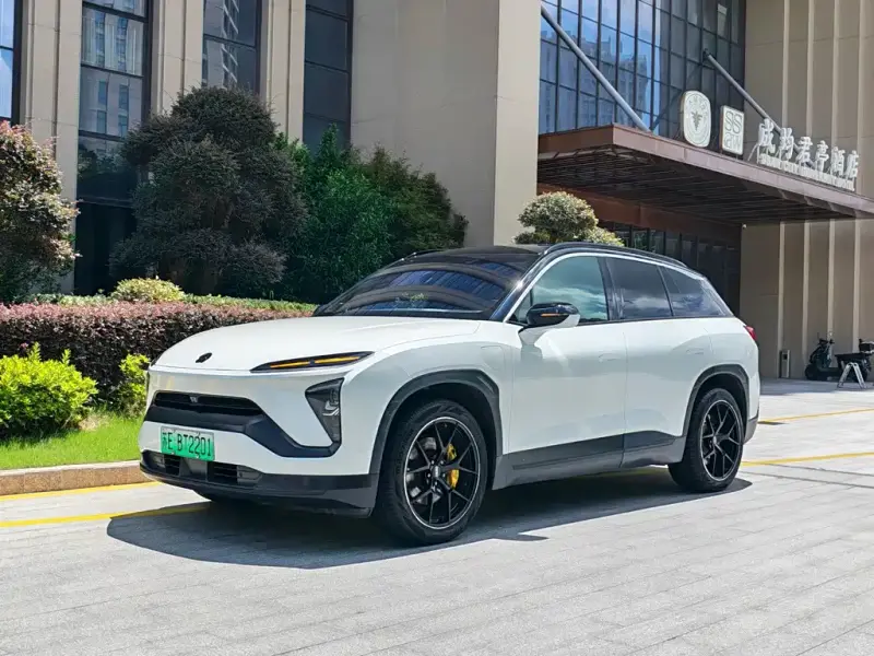 NIO ES6