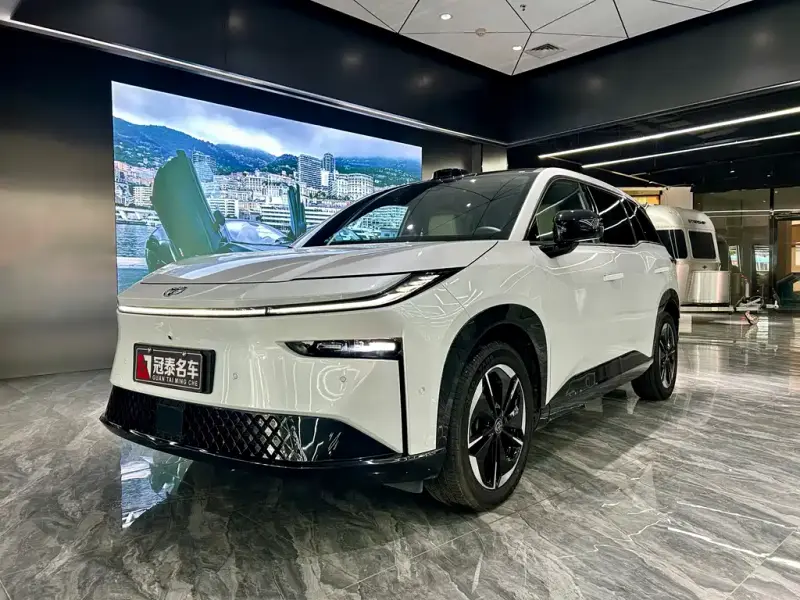 Toyota Bozhi 3X