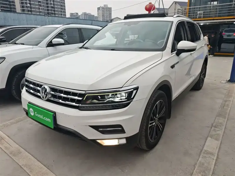 Volkswagen Tiguan L