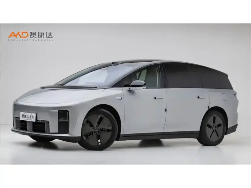 Li Auto i8
