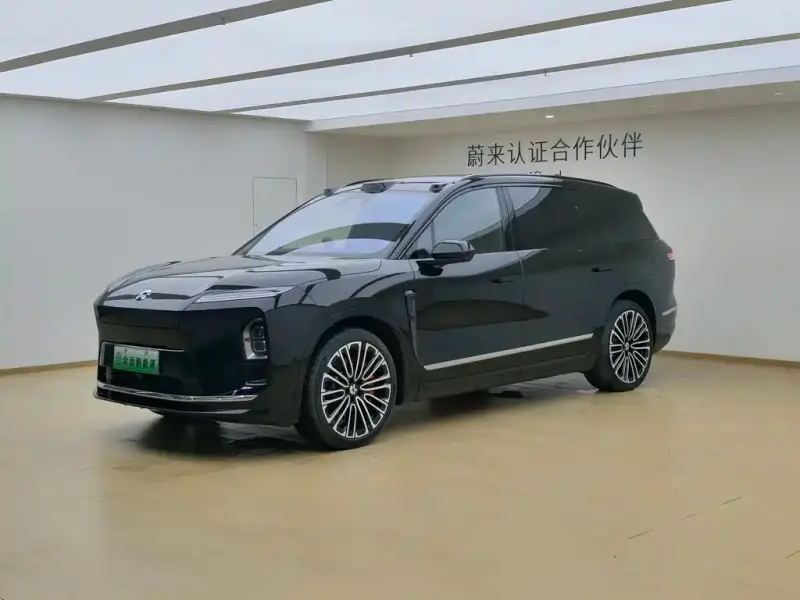 NIO ES8