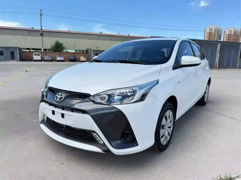 Toyota Yaris L