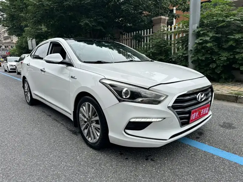 Hyundai Mistra