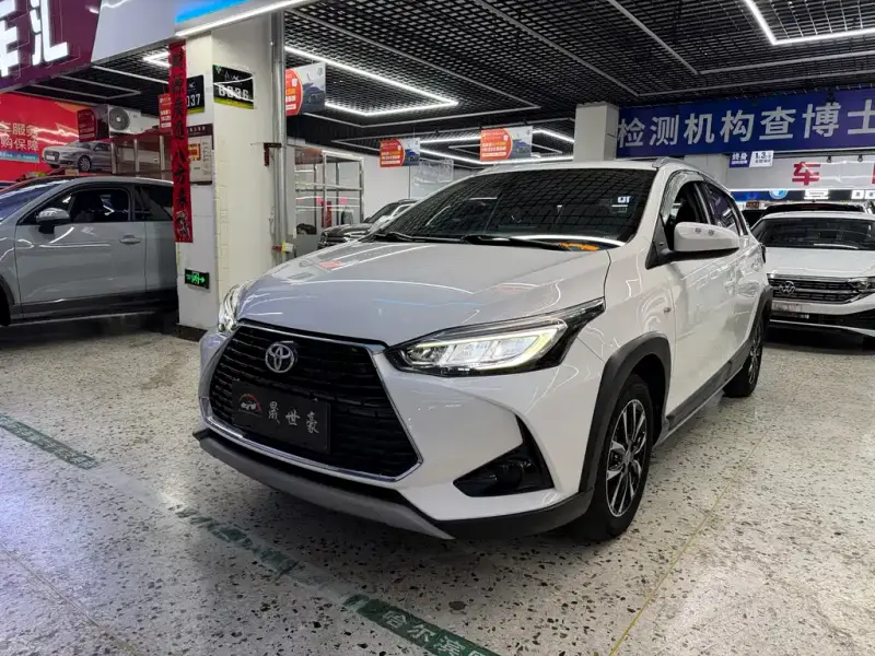 Toyota Yaris L