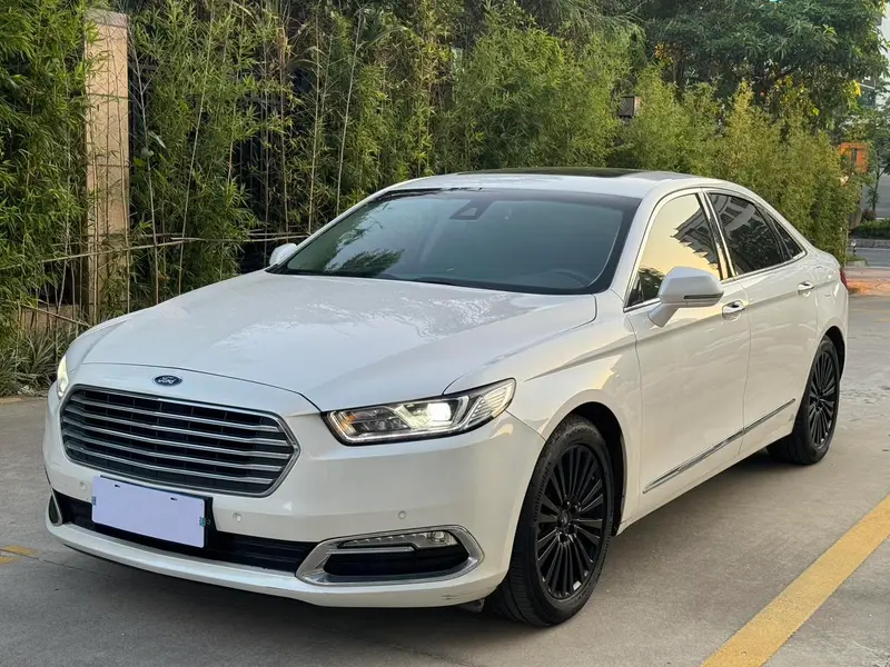 Ford Taurus