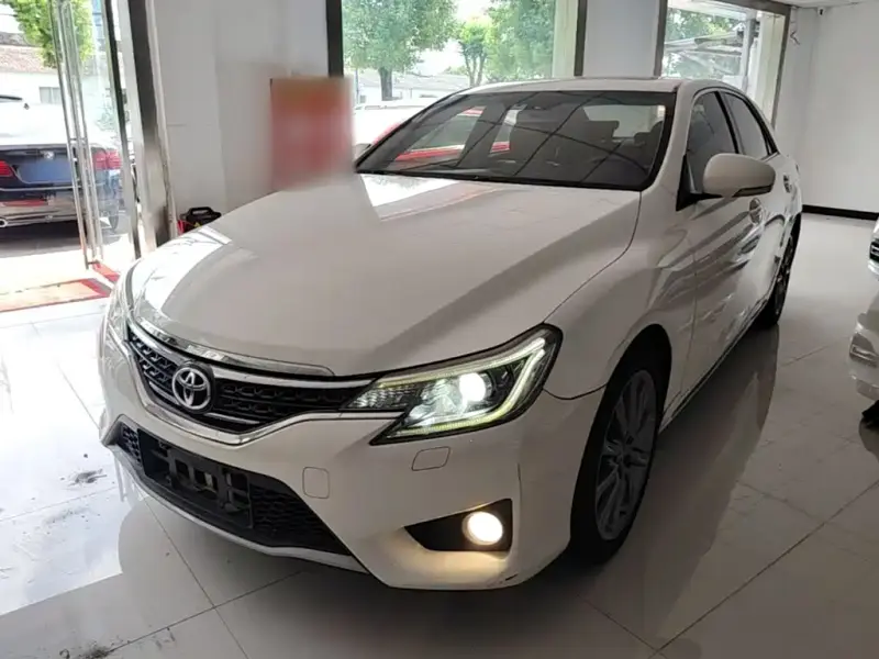 Toyota Reiz