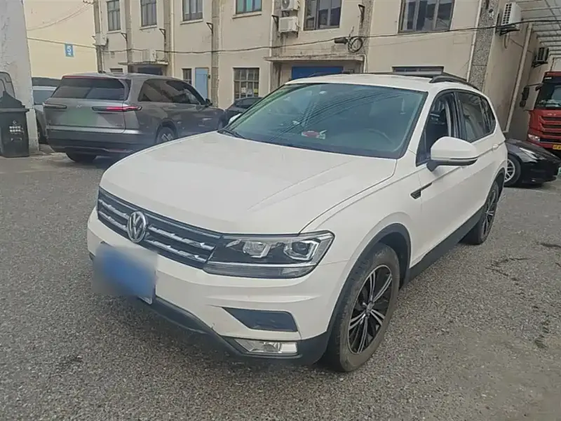 Volkswagen Tiguan L