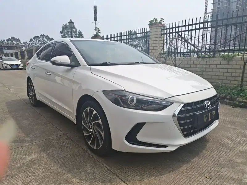 Hyundai Elantra