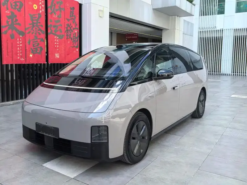 Li Auto MEGA