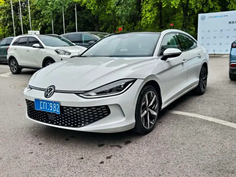 Volkswagen Lamando