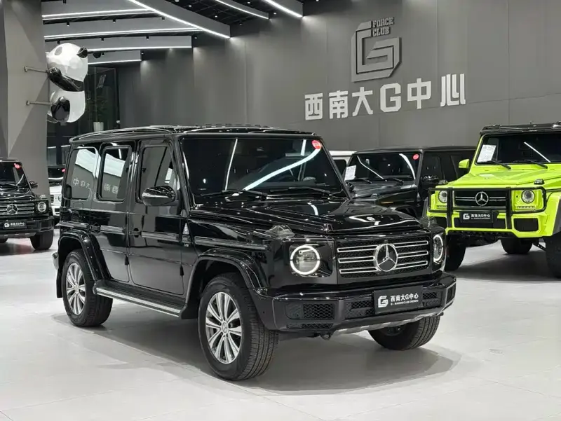 Mercedes-Benz G-Class