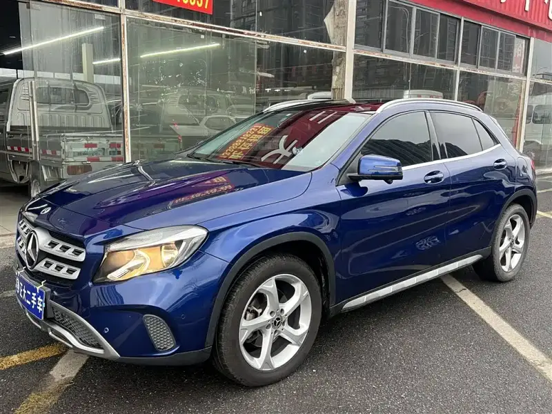 Mercedes-Benz GLA