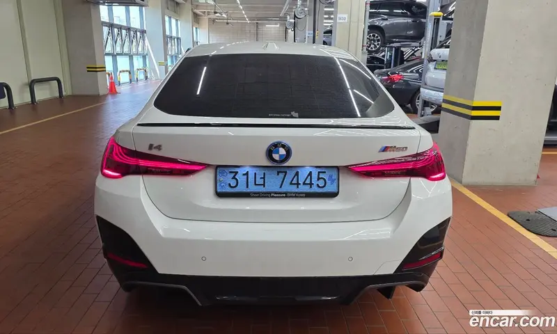 BMW i4